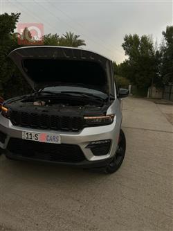 جیپ گراند شیرۆکی